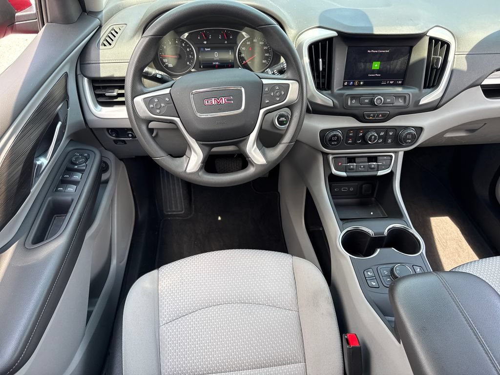 Used 2024 GMC Terrain SLE w/ Driver Convenience Package FWD image 14