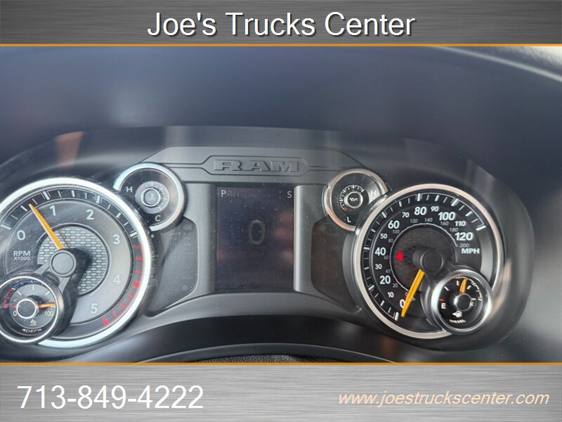 Used 2020 RAM 3500 Tradesman w/ Chrome Appearance Group RWD image 19