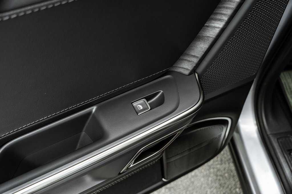 Used 2023 Rivian R1T Adventure image 35