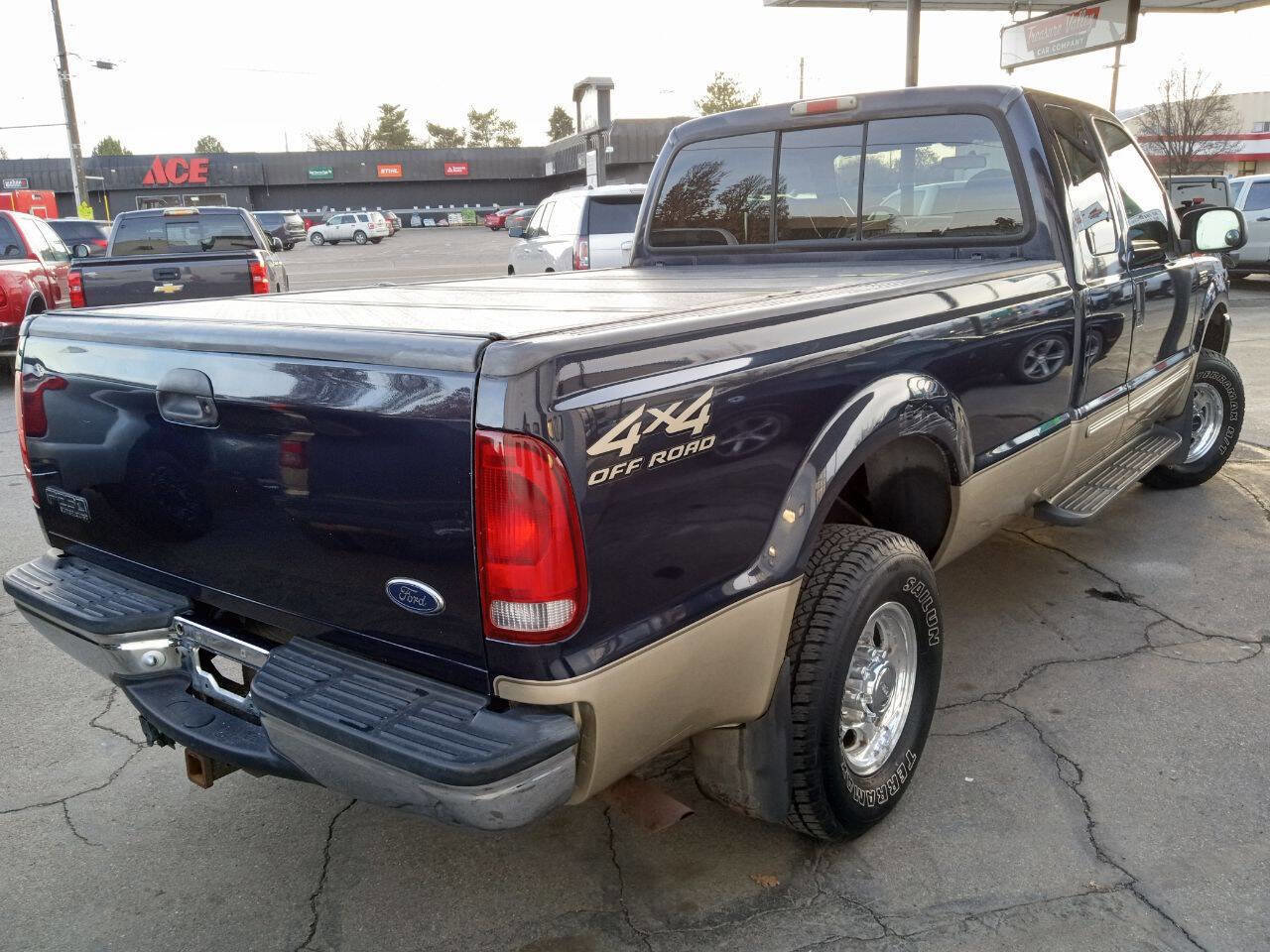 Used 2000 Ford F250 Lariat image 6