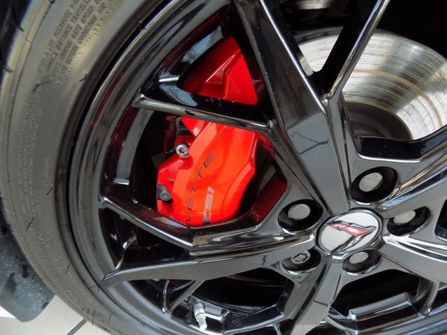 Used 2021 Chevrolet Corvette Stingray Premium Cpe w/ Z51 Performance Package RWD image 12