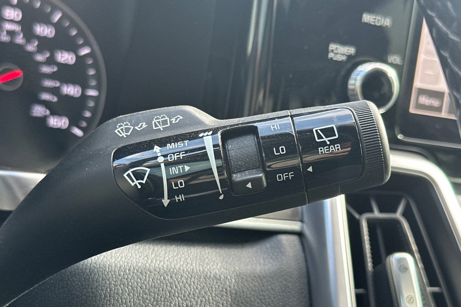 Used 2024 Kia Sorento EX w/ Panoramic Sunroof Package AWD/4WD image 39