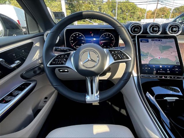 Used 2026 Mercedes-Benz GLC 300 4MATIC image 10