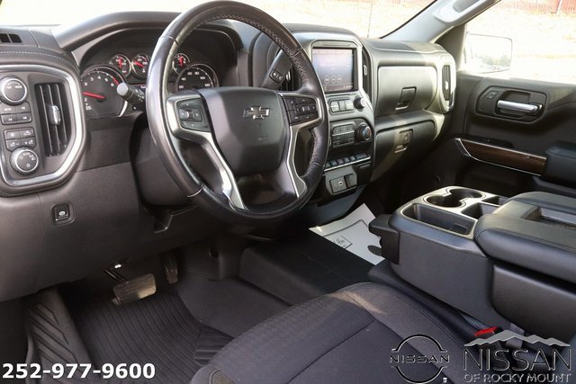 Used 2020 Chevrolet Silverado 1500 LT Trail Boss w/ Bed Protection Package image 15
