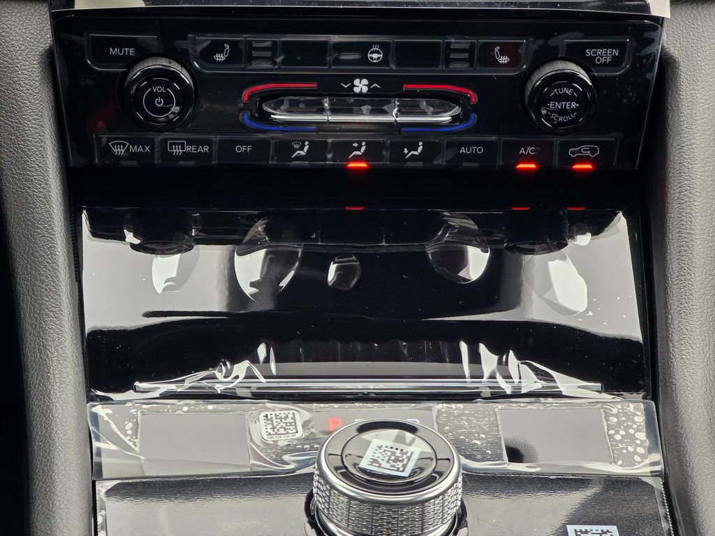 New 2025 Jeep Grand Cherokee L Altitude image 32