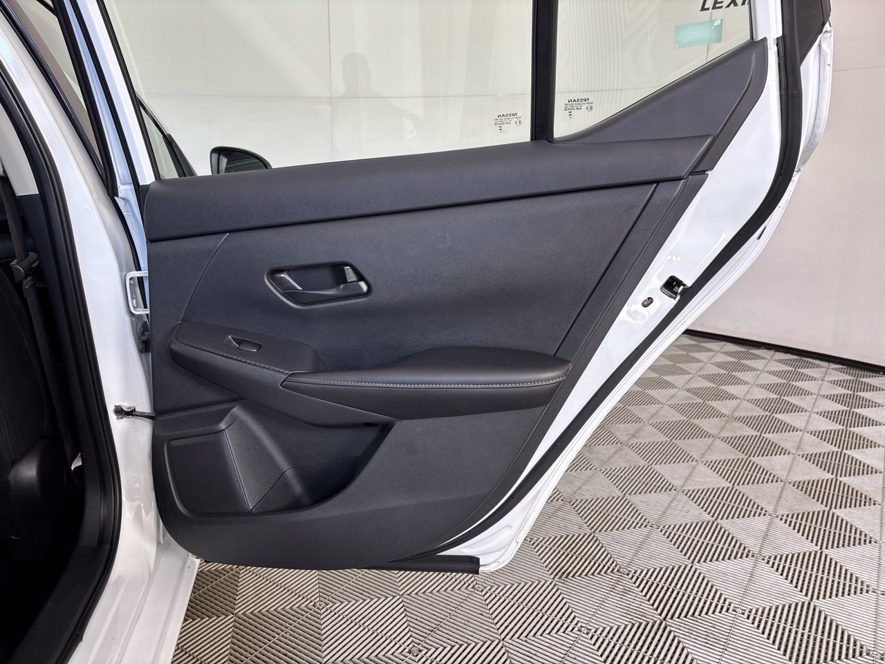 Used 2024 Nissan Sentra S FWD image 25