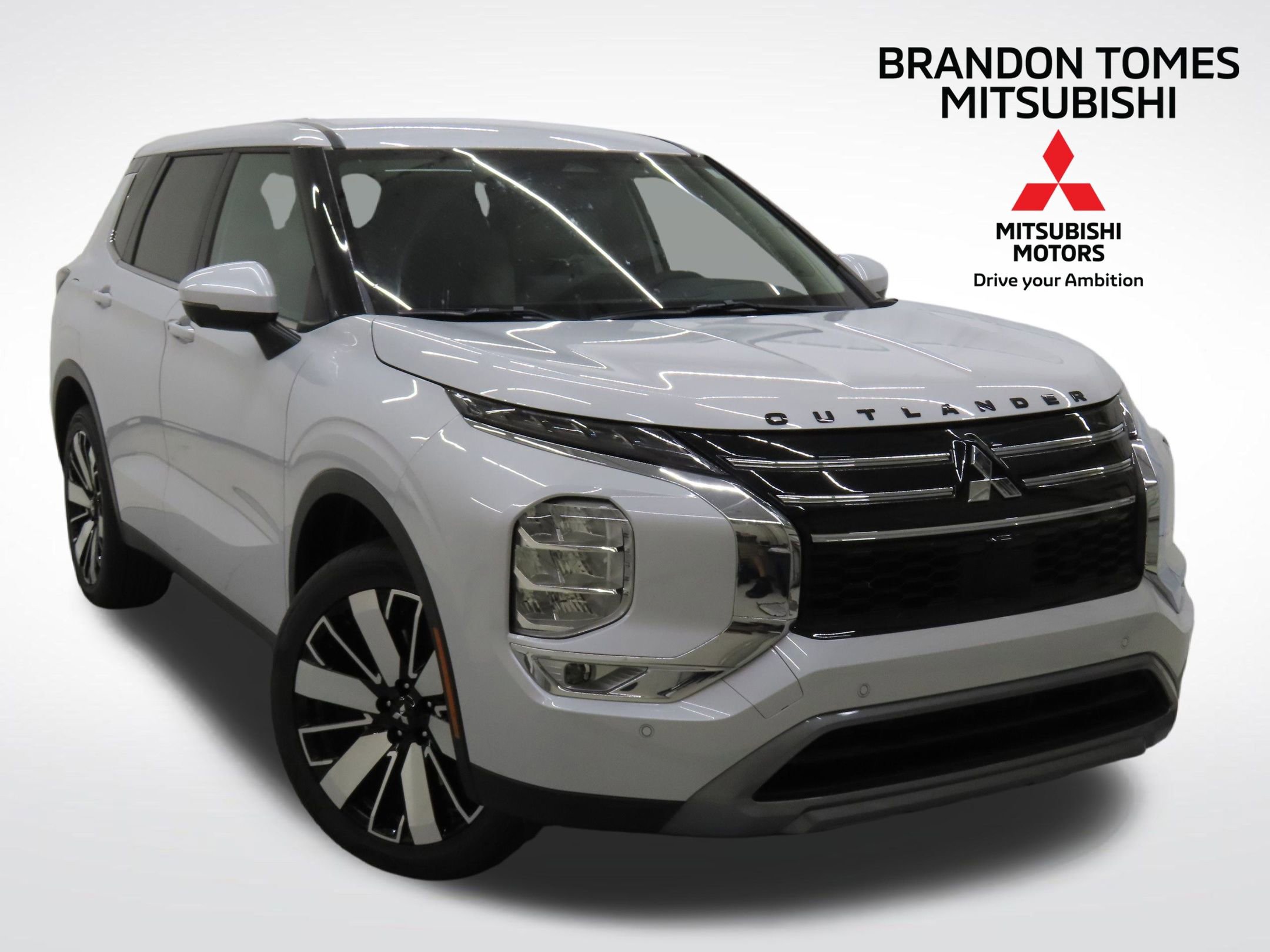 New 2025 Mitsubishi Outlander SE