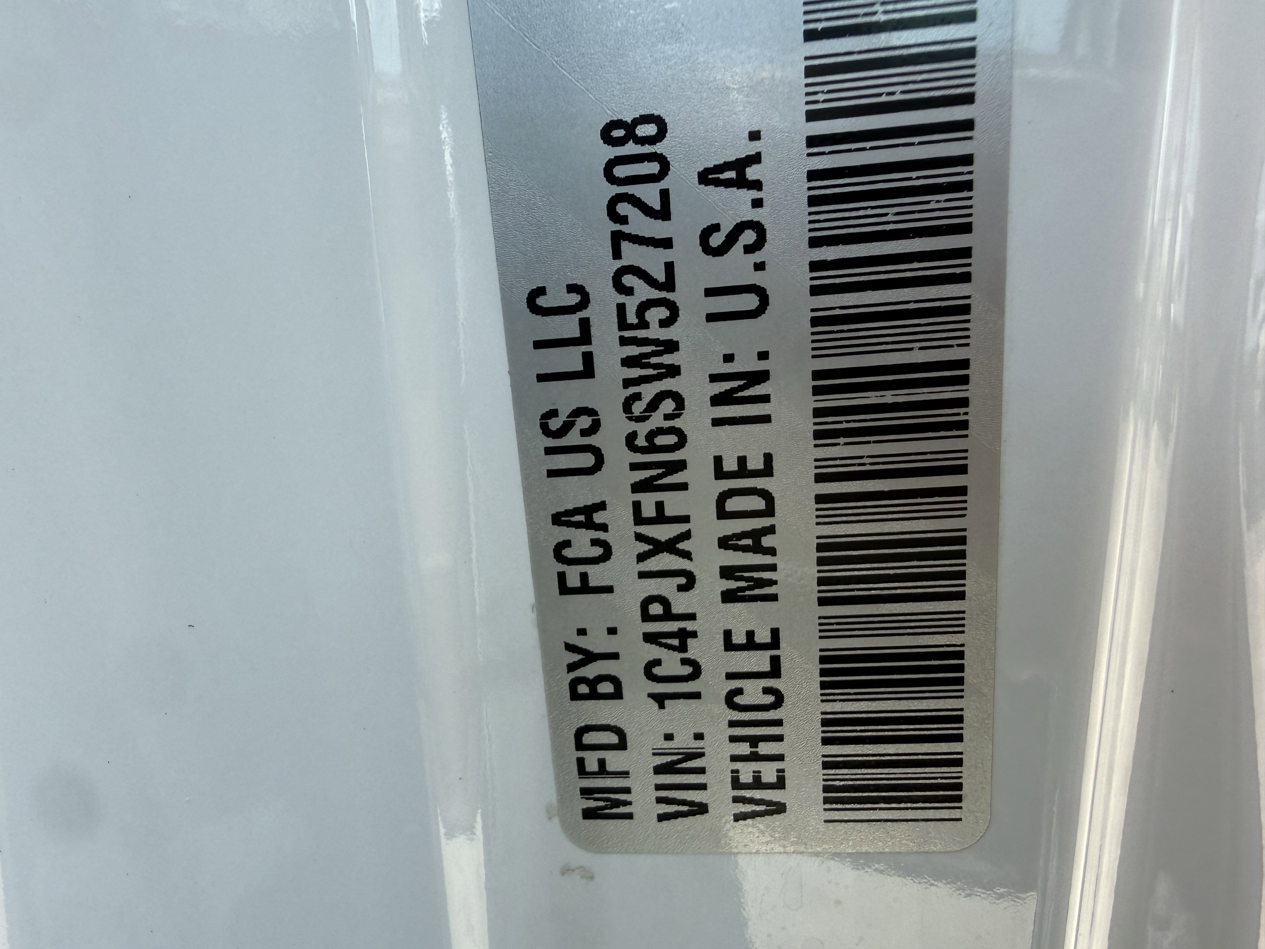 Used 2025 Jeep Wrangler Unlimited Rubicon image 33