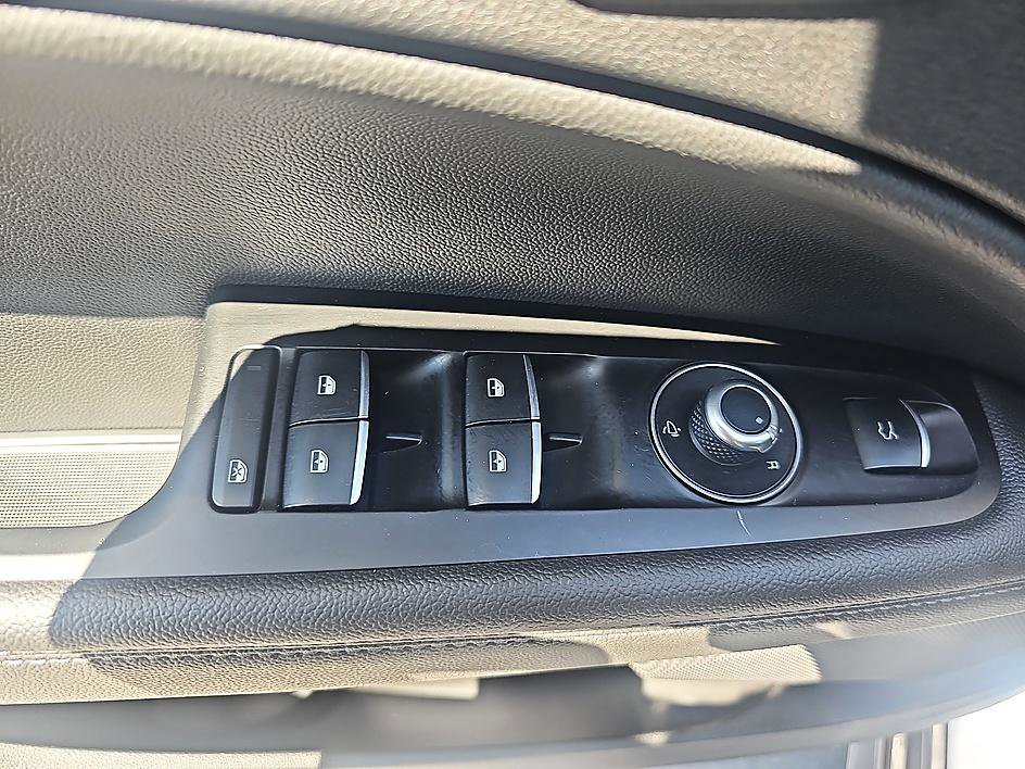 Used 2024 Alfa Romeo Stelvio Ti w/ Active Assist Plus Package image 14