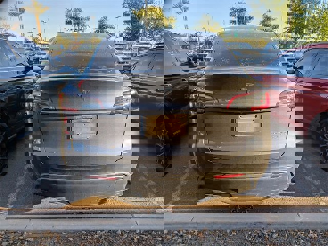 Used 2023 Tesla Model Y Long Range image 3