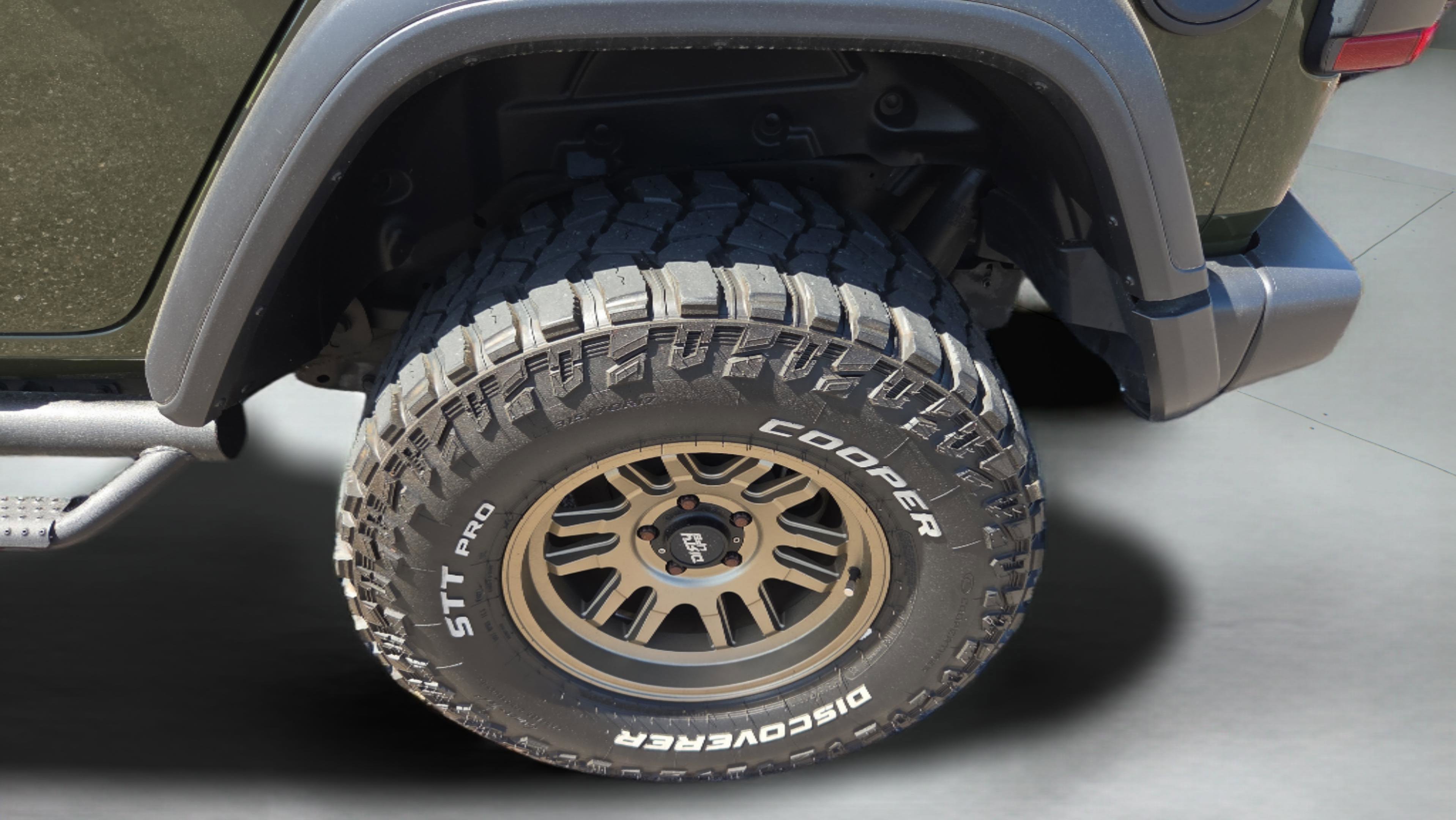 Used 2021 Jeep Wrangler Unlimited Rubicon image 38