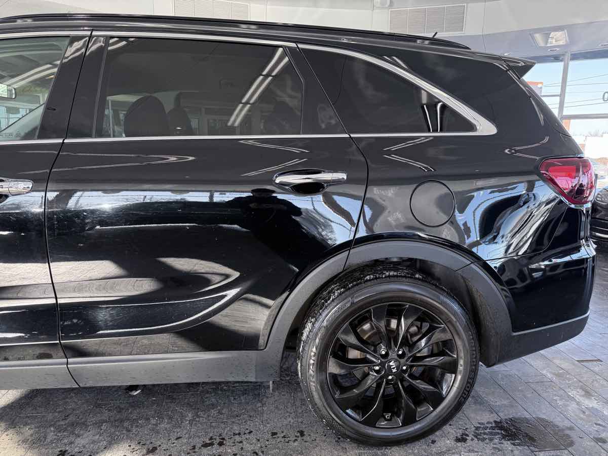 Used 2020 Kia Sorento S image 12
