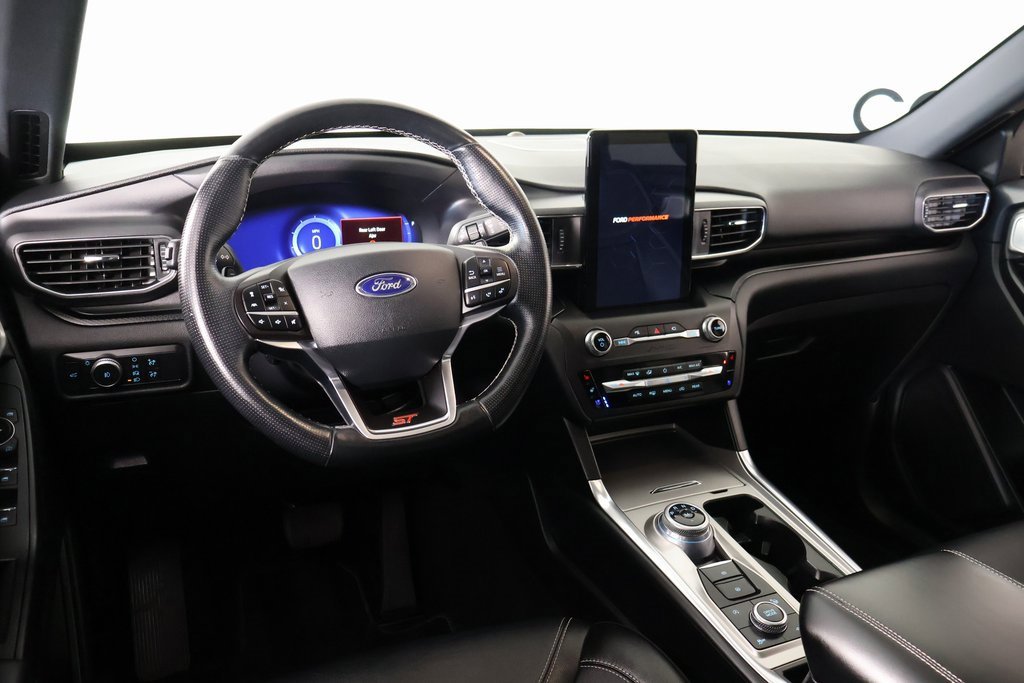 Used 2020 Ford Explorer ST w/ ST Street Pack image 2