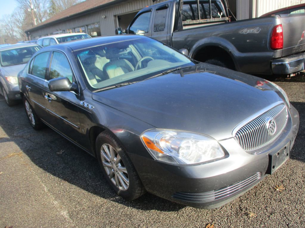 Used 2009 Buick Lucerne CXL w/ Driver Confidence Package FWD image 2