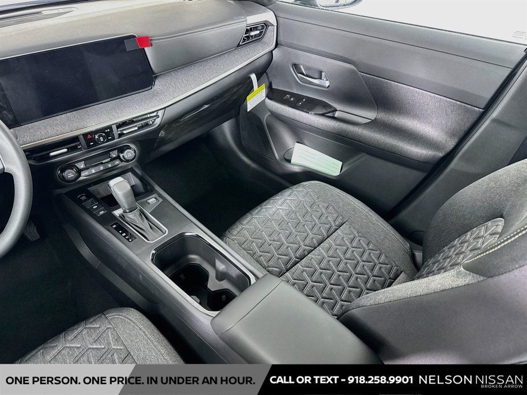 New 2027 Nissan Kicks SV w/ Cold Weather Package FWD image 22