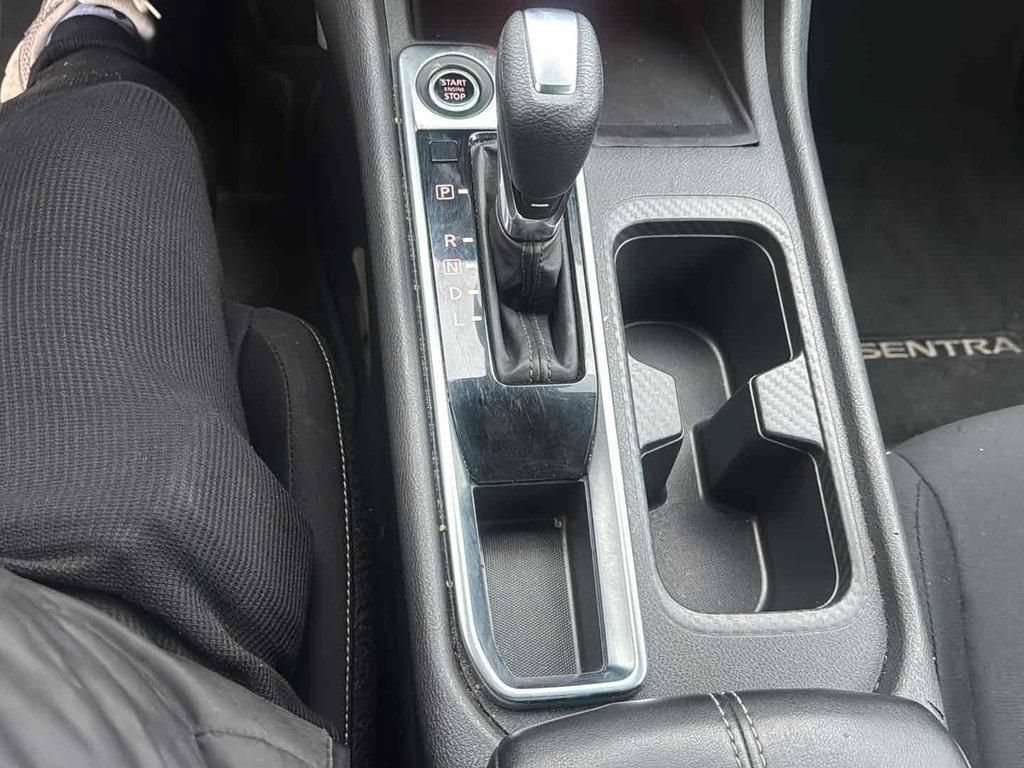 Used 2024 Nissan Sentra SV FWD image 39