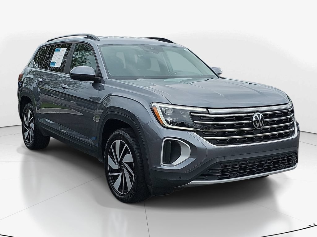 Used 2025 Volkswagen Atlas SE FWD image 3
