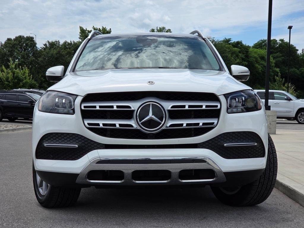 Used 2023 Mercedes-Benz GLS 450 4MATIC image 3