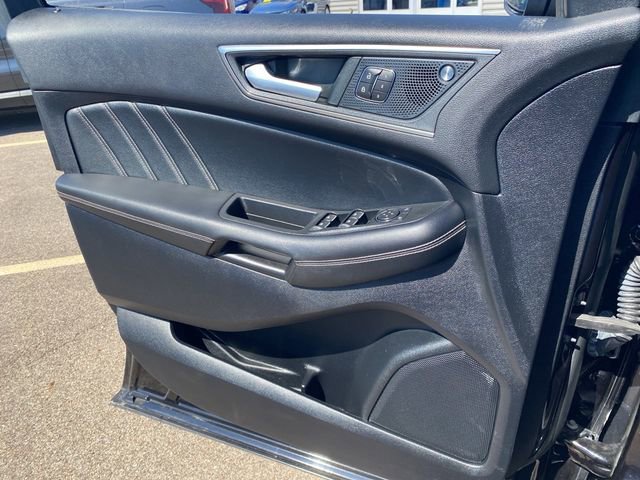 Used 2022 Ford Edge ST w/ Equipment Group 401A AWD/4WD image 18