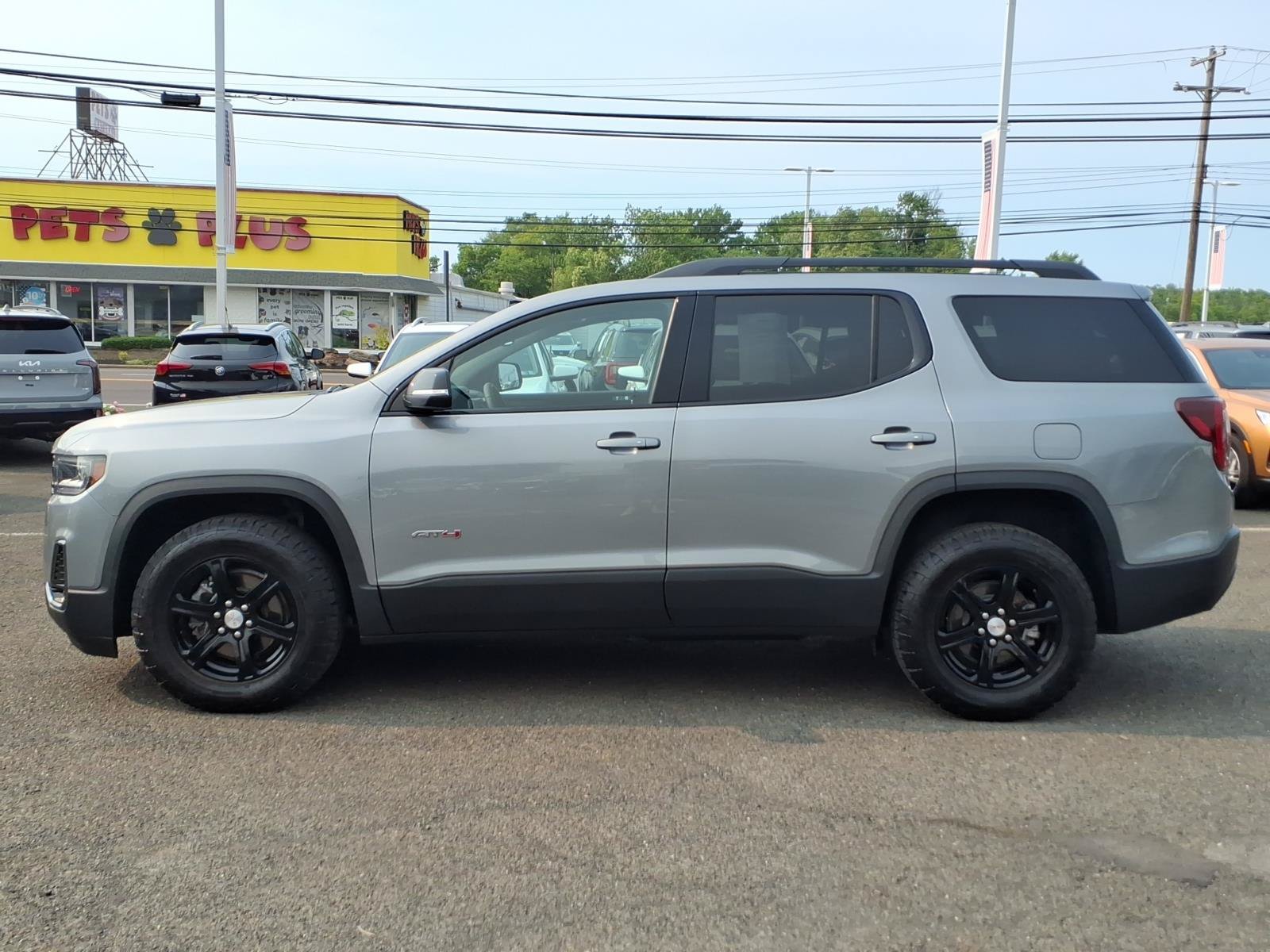 Certified 2023 GMC Acadia AT4 w/ Technology Package AWD/4WD image 7