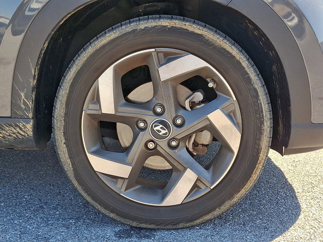 Used 2023 Hyundai Venue SEL image 8