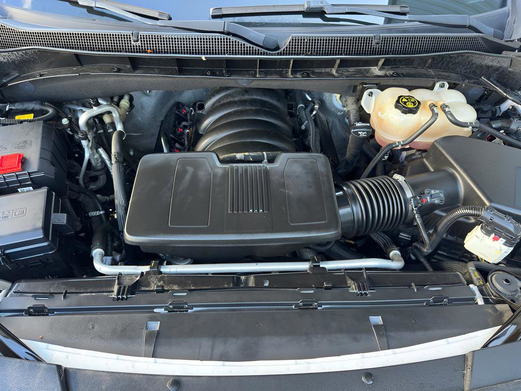 Used 2023 Chevrolet Suburban RST image 13