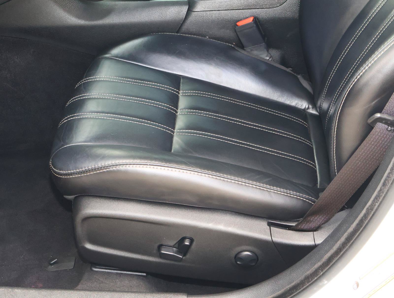 Used 2023 Chrysler 300 S RWD image 14