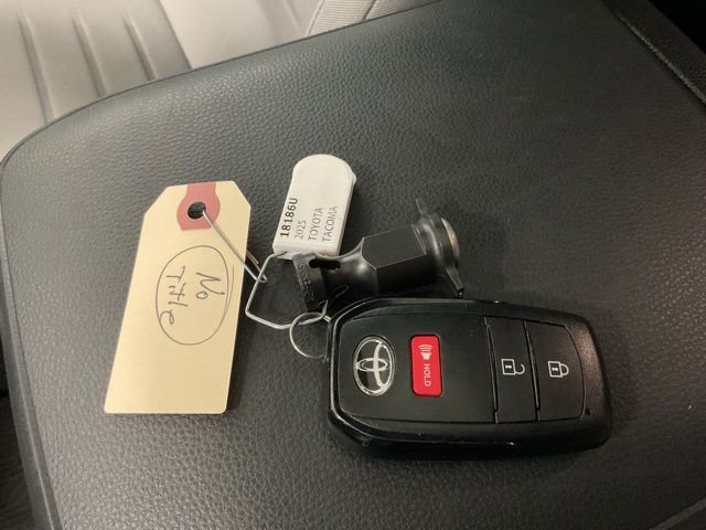 Used 2025 Toyota Tacoma TRD Sport w/ TRD Sport Upgrade Package image 23