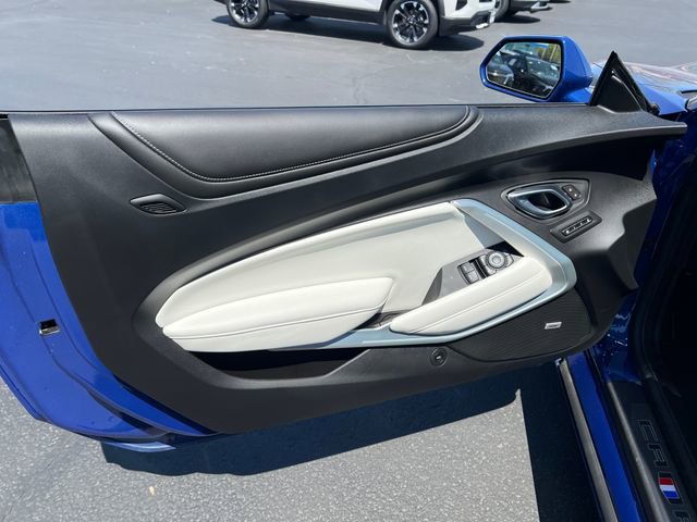Used 2020 Chevrolet Camaro SS RWD image 12