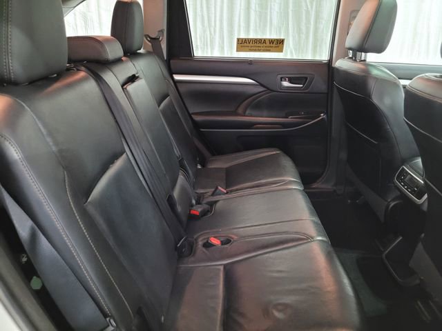 Used 2016 Toyota Highlander XLE image 42