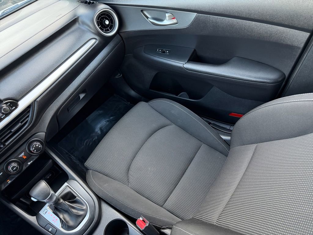 Used 2021 Kia Forte LXS image 22
