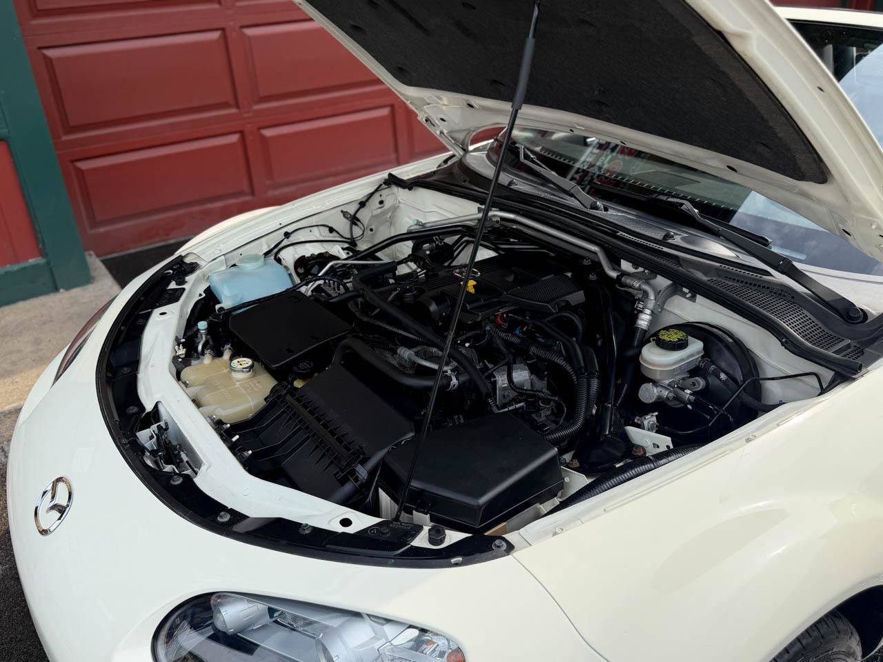 Used 2008 MAZDA MX-5 Miata Touring RWD image 39