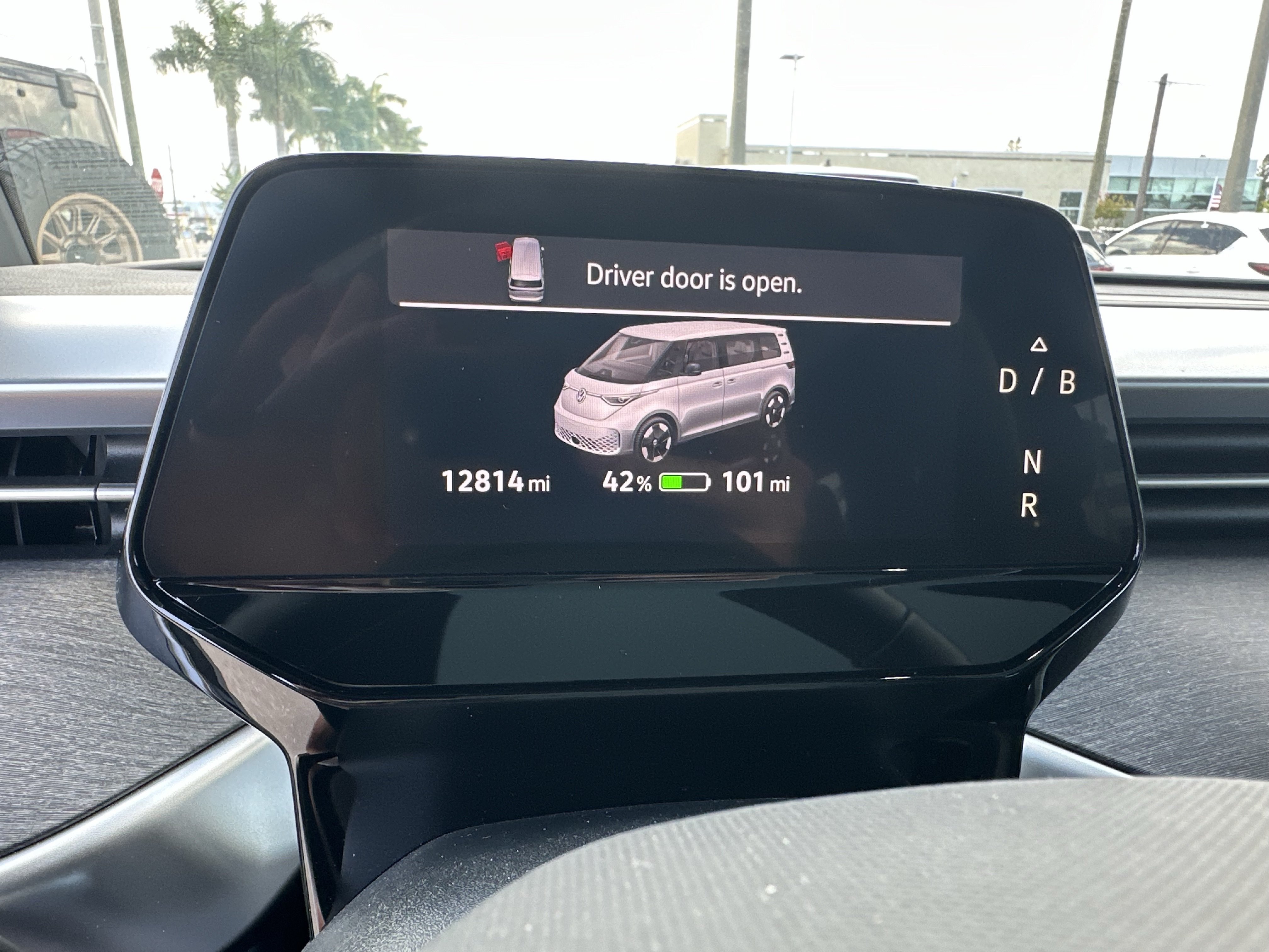 Certified 2025 Volkswagen ID. Buzz Pro S Plus AWD/4WD image 31