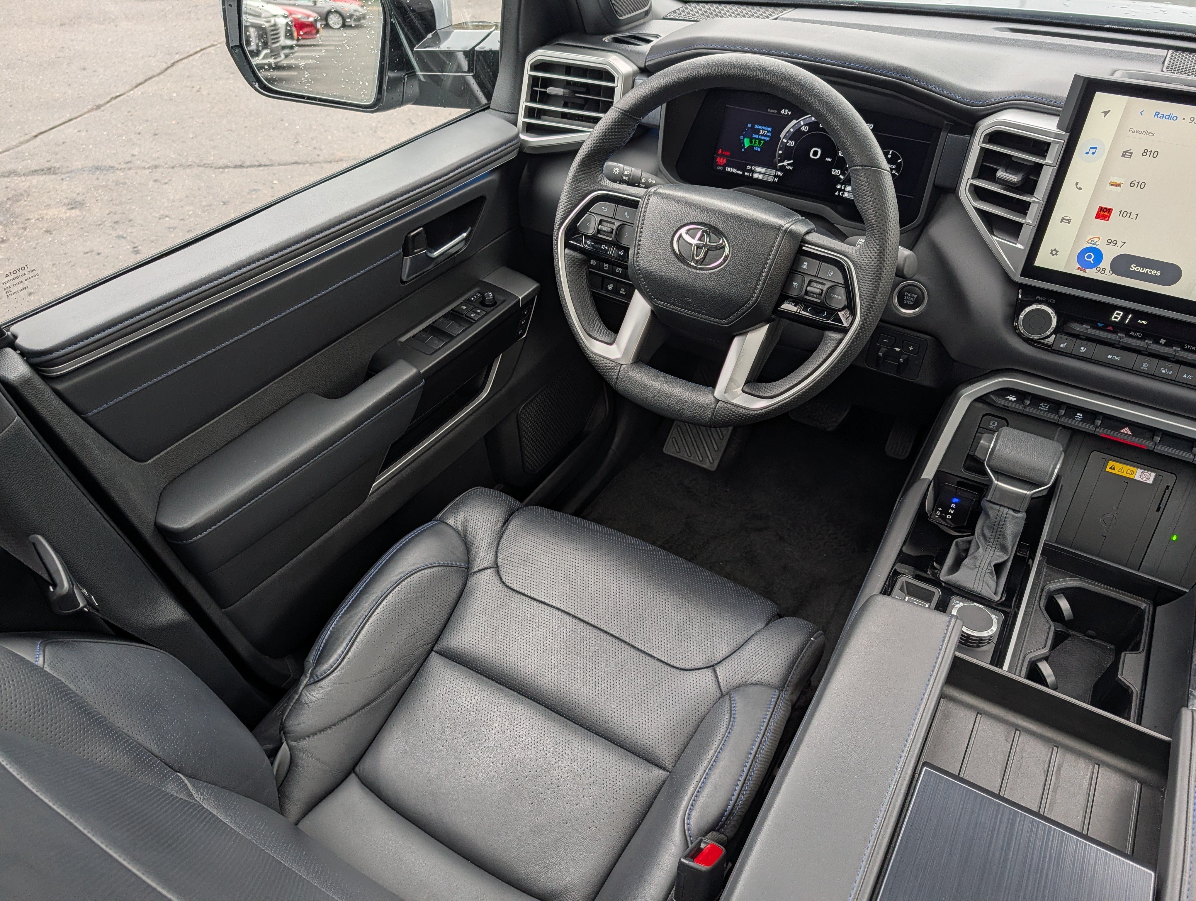 Used 2024 Toyota Tundra Platinum AWD/4WD image 8