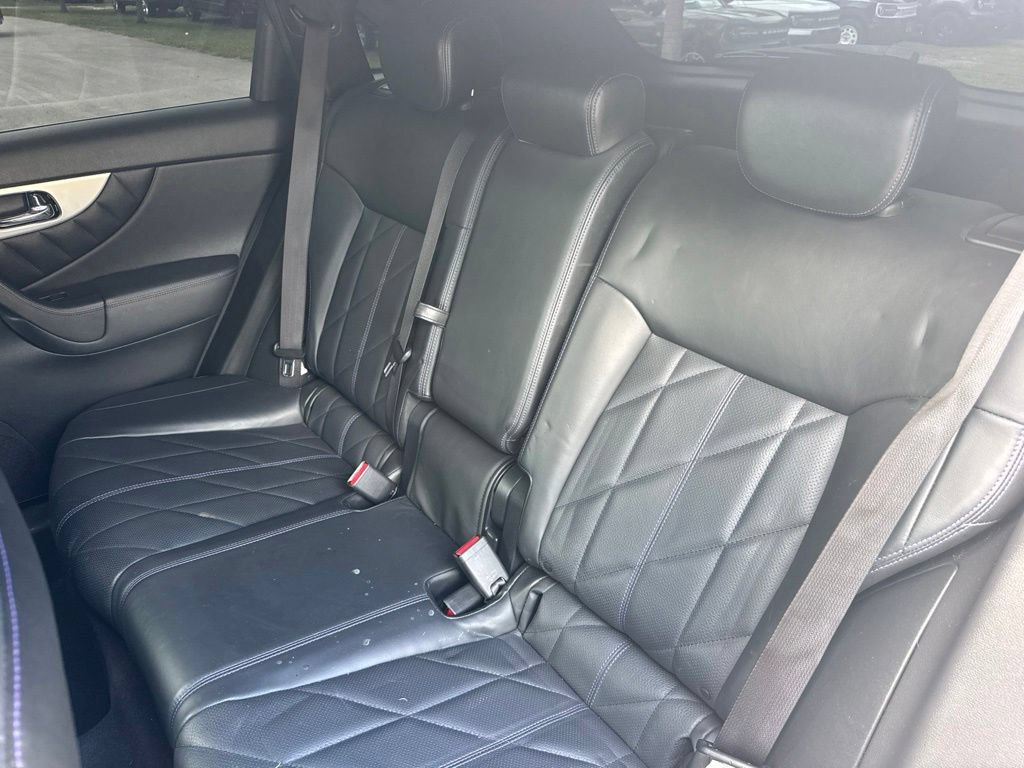 Used 2017 INFINITI QX70 2WD w/ Premium Package image 11