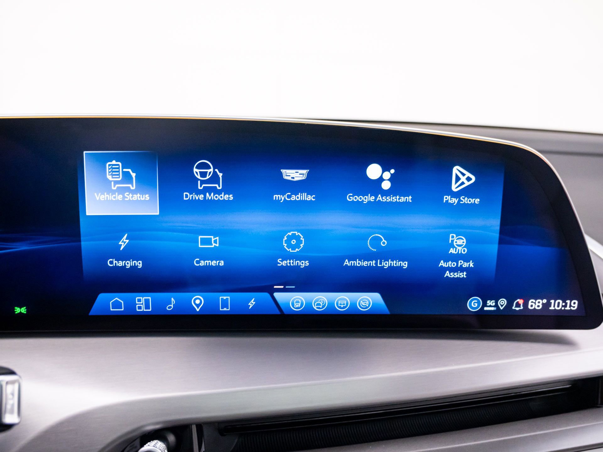 New 2026 Cadillac Vistiq Sport w/ LPO, Floor Liner Package AWD/4WD image 27