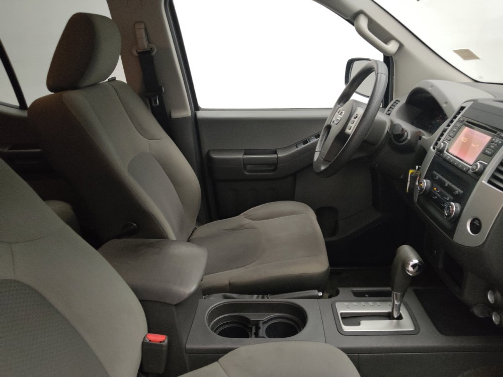 Used 2015 Nissan Xterra S RWD image 21
