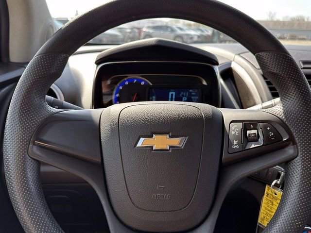 Used 2016 Chevrolet Trax LS FWD image 18