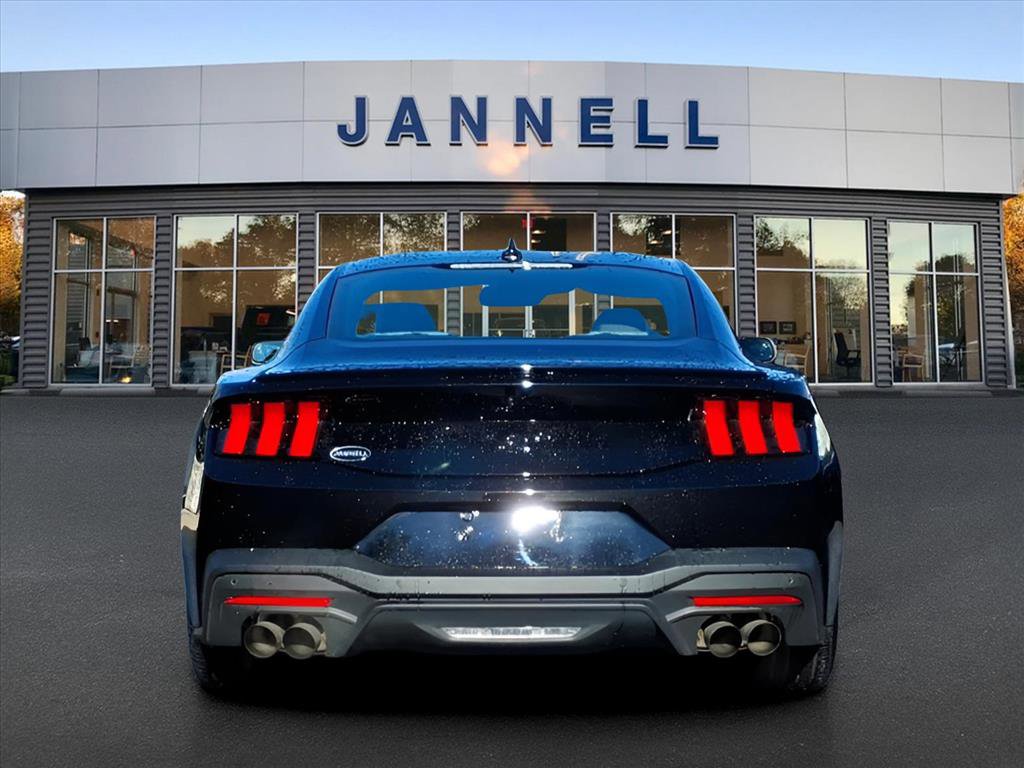 Used 2024 Ford Mustang Premium image 7