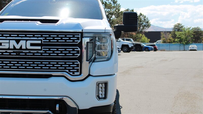 Used 2020 GMC Sierra 2500 Denali w/ Denali Ultimate Package AWD/4WD image 6