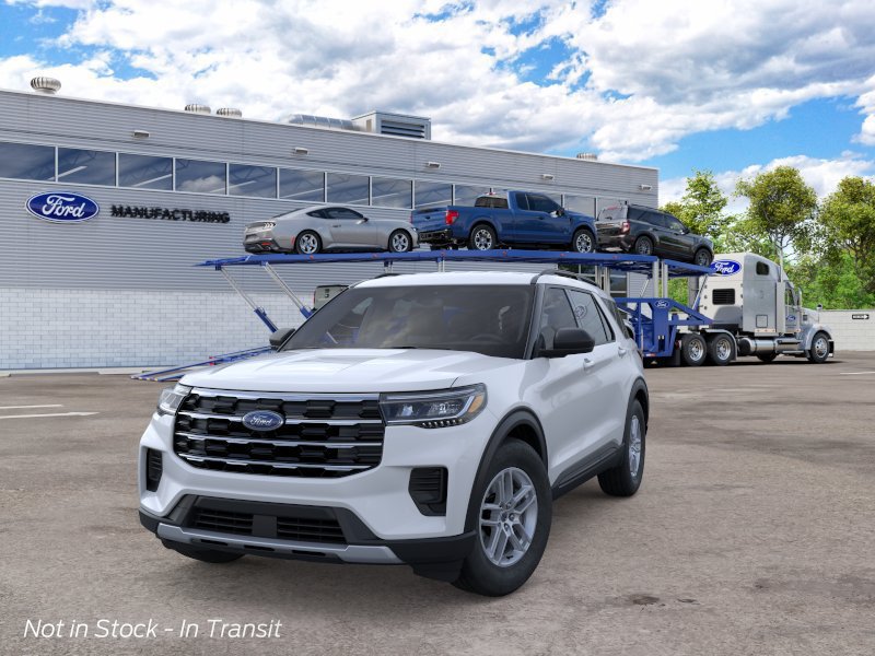 New 2026 Ford Explorer Active RWD image 2