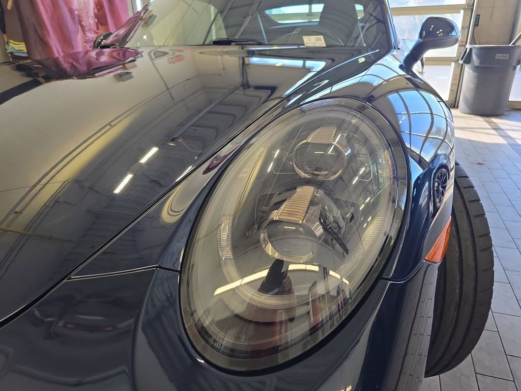 Used 2018 Porsche 911 Carrera image 32