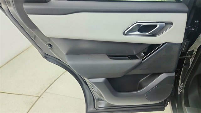 Used 2024 Land Rover Range Rover Velar Dynamic SE image 33