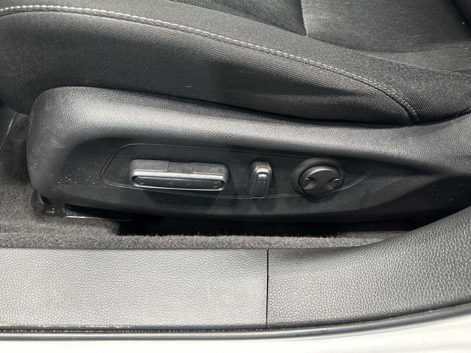 Certified 2024 Honda Accord EX image 16