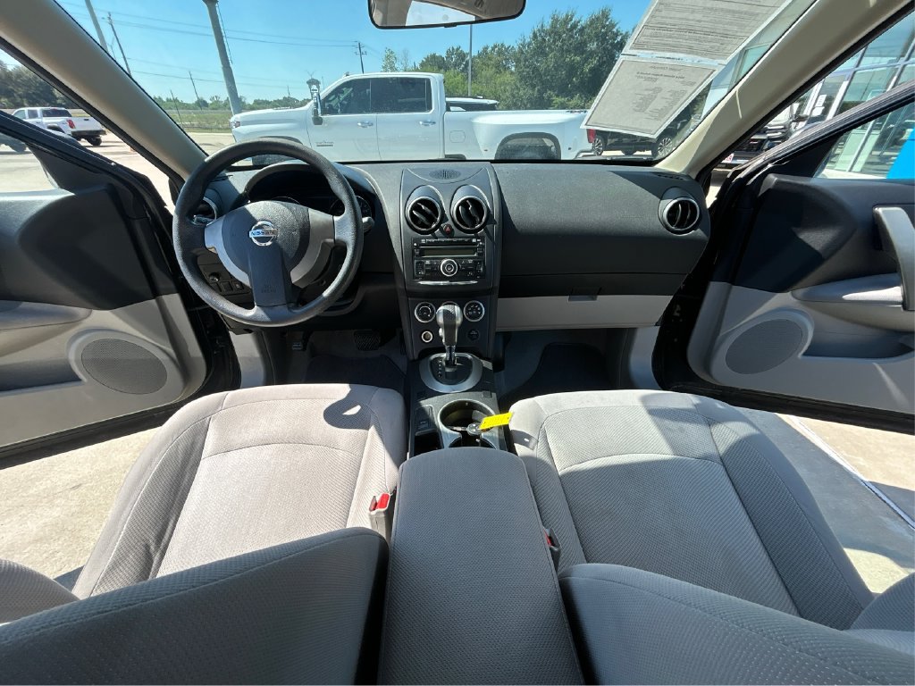 Used 2014 Nissan Rogue S FWD image 20