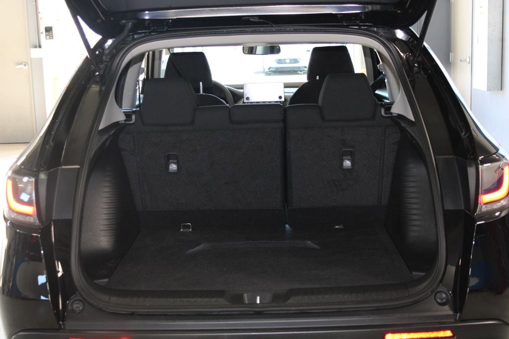 Certified 2025 Honda HR-V LX image 42