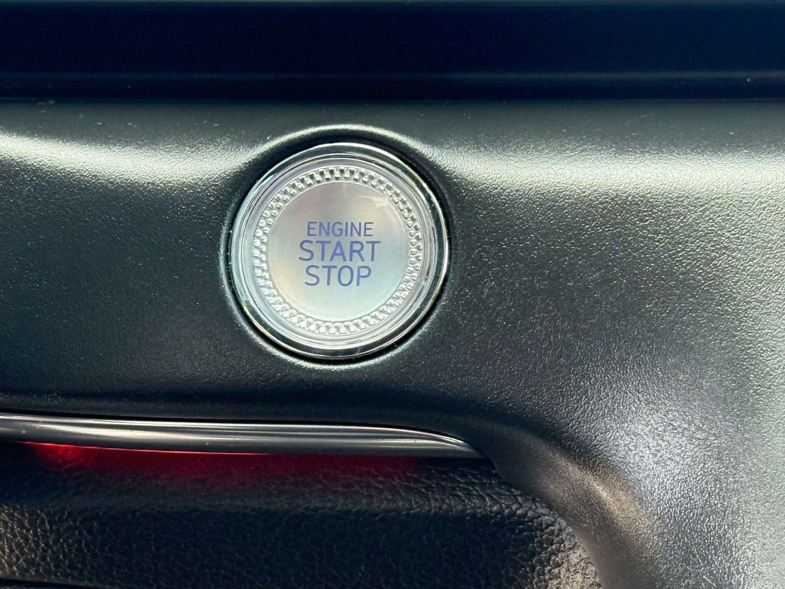 Used 2025 Genesis GV80 2.5T Standard AWD/4WD image 25