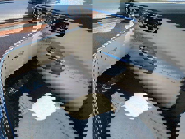 Used 2025 Mercedes-Benz C 300 Sedan image 16