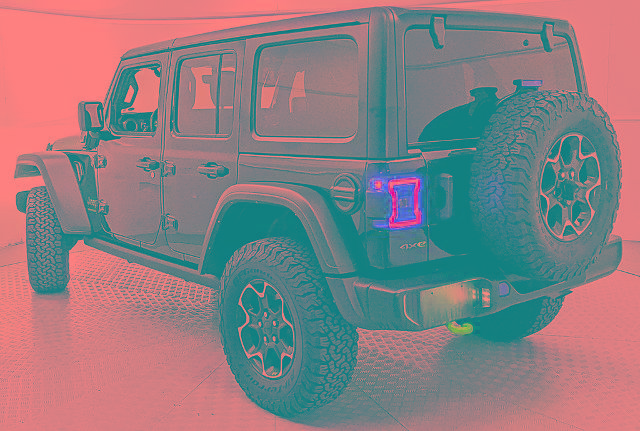 Used 2023 Jeep Wrangler Unlimited Rubicon 4xe AWD/4WD image 4