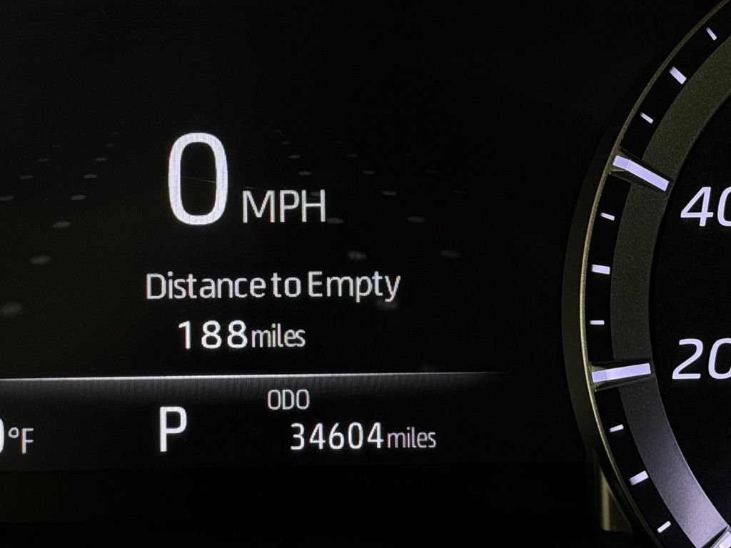 Used 2025 Toyota Highlander XLE FWD image 14